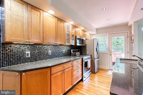 Kitchen - 162 Stanmore Rd, Baltimore, MD 21212 photo 2 of 5