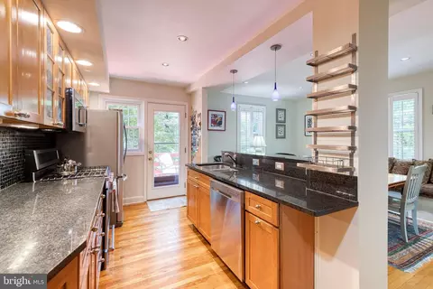 Kitchen - 162 Stanmore Rd, Baltimore, MD 21212 photo 3 of 5