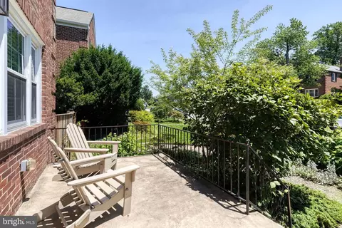 Exterior - 162 Stanmore Rd, Baltimore, MD 21212 photo 2 of 8