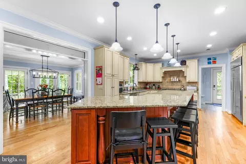 Kitchen - 5 Carroll Run Ct, Phoenix, MD 21131 photo 5 of 7