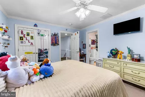 Bedroom - 5 Carroll Run Ct, Phoenix, MD 21131 photo 2 of 12