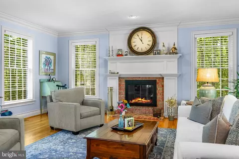 Living - 5 Carroll Run Ct, Phoenix, MD 21131 photo 1 of 2