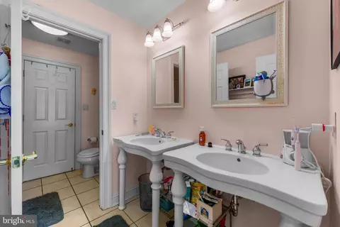 Entry Way - 5 Carroll Run Ct, Phoenix, MD 21131 photo 11 of 17