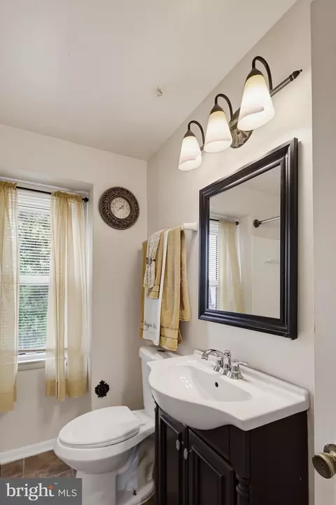 Bath - 5655 Utrecht Rd, Baltimore, MD 21206 photo 2 of 2