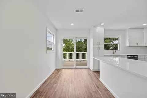 Entry Way - 5815 Heron Dr, Halethorpe, MD 21227 photo 1 of 1