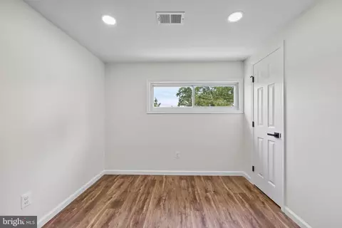 Bedroom - 5815 Heron Dr, Halethorpe, MD 21227 photo 1 of 1