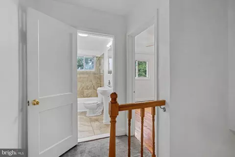 Entry Way - 8218 Kavanagh Rd, Dundalk, MD 21222 photo 7 of 8