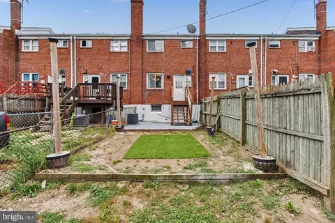 Exterior - 8218 Kavanagh Rd, Dundalk, MD 21222 photo 6 of 7