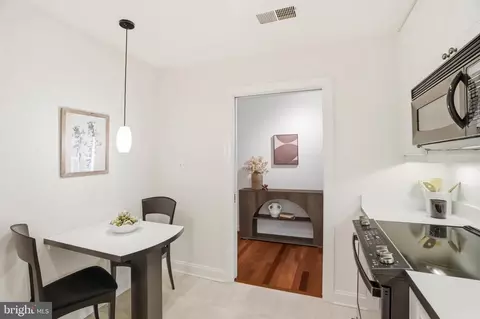 Dining - 11 Devon Hill Rd #B8, Baltimore, MD 21210 photo 3 of 3