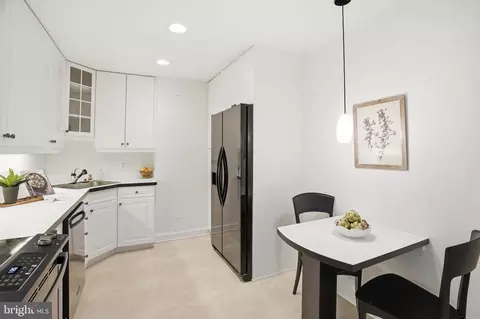 Kitchen - 11 Devon Hill Rd #B8, Baltimore, MD 21210 photo 2 of 2