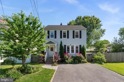 2843 Pennsylvania Ave, Halethorpe, MD 21227