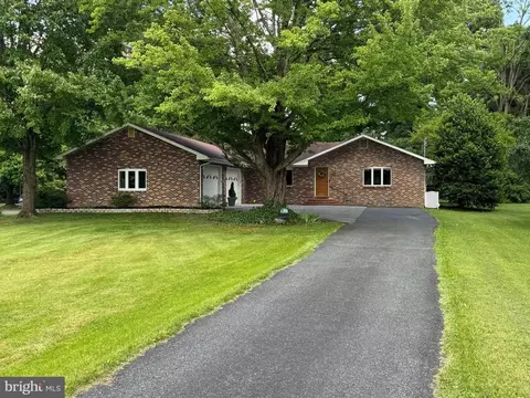 12815 Eastern Ave, Middle River, MD 21220