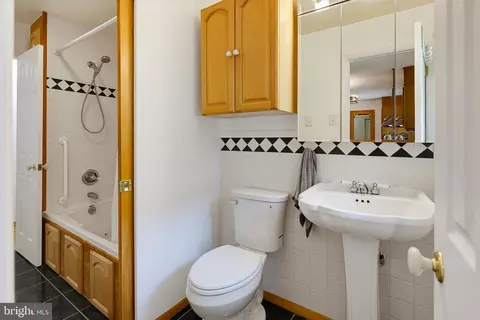 Bath - 12815 Eastern Ave, Middle River, MD 21220 photo 1 of 6