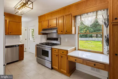 Kitchen - 12815 Eastern Ave, Middle River, MD 21220 photo 2 of 3