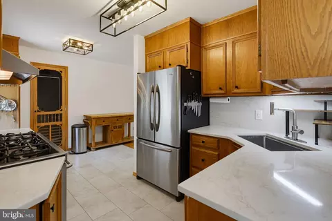 Kitchen - 12815 Eastern Ave, Middle River, MD 21220 photo 3 of 3