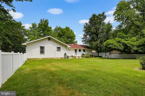 Exterior - 12815 Eastern Ave, Middle River, MD 21220 photo 6 of 9