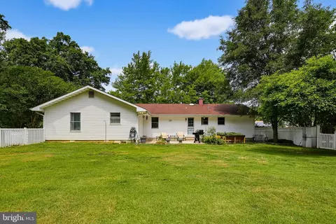 Exterior - 12815 Eastern Ave, Middle River, MD 21220 photo 5 of 9