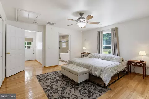 Bedroom - 12815 Eastern Ave, Middle River, MD 21220 photo 2 of 6