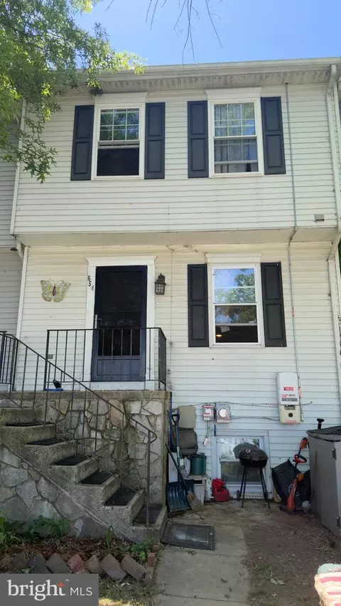 654 Kittendale Cir, Middle River, MD 21220
