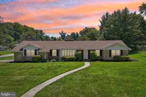 1203 Nuwood Dr, Catonsville, MD 21228