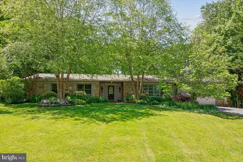 1108 Sleepy Dell Ct, Towson, MD 21286