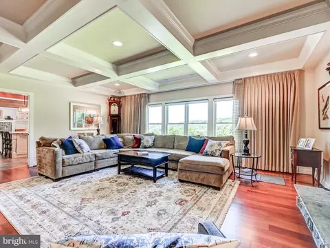 Living - 12 Wetherbee Ct, Phoenix, MD 21131 photo 5 of 5