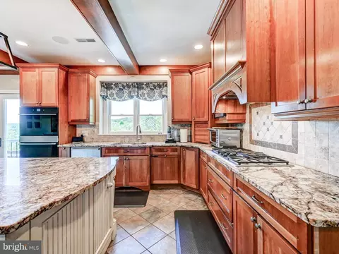 Kitchen - 12 Wetherbee Ct, Phoenix, MD 21131 photo 5 of 7