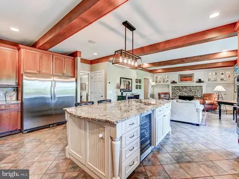 Kitchen - 12 Wetherbee Ct, Phoenix, MD 21131 photo 3 of 7