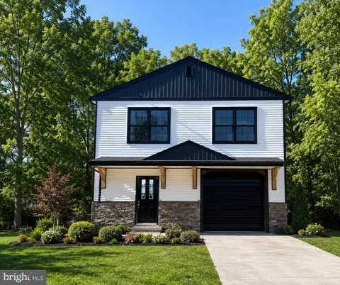 821 Middle Rd, Middle River, MD 21220