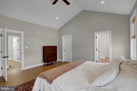 Bedroom - 3550 Revolea Beach Rd, Middle River, MD 21220 photo 1 of 1