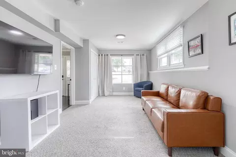 Living - 5820 Heron Dr, Halethorpe, MD 21227 photo 1 of 1