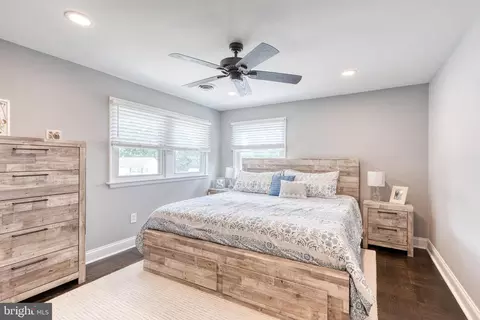 Bedroom - 5820 Heron Dr, Halethorpe, MD 21227 photo 1 of 6
