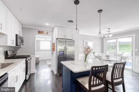 Kitchen - 5820 Heron Dr, Halethorpe, MD 21227 photo 1 of 3