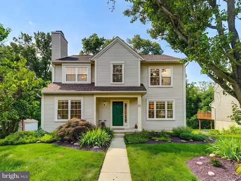 24 Bellinger Ct, Reisterstown, MD 21136