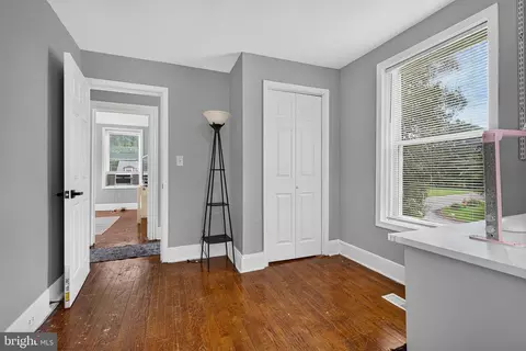 Entry Way - 6700 Brighton Ave, Baltimore, MD 21215 photo 7 of 10