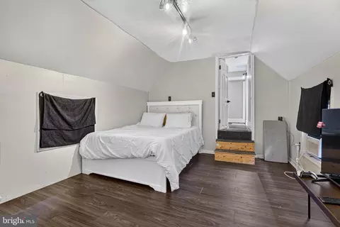 Bedroom - 6700 Brighton Ave, Baltimore, MD 21215 photo 5 of 8