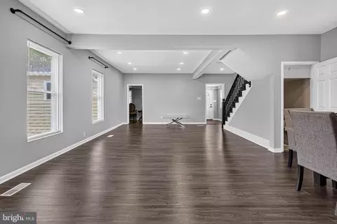 Entry Way - 6700 Brighton Ave, Baltimore, MD 21215 photo 4 of 10