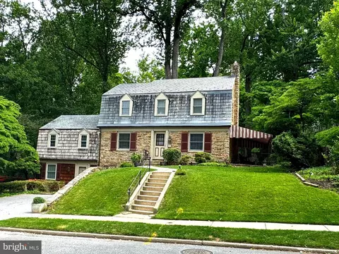302 Dixie Dr, Towson, MD 21204
