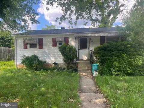 6012 Montgomery St, Woodlawn, MD 21207