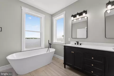 Bath - 4602 Todd Point Ln, Sparrows Point, MD 21219 photo 1 of 10