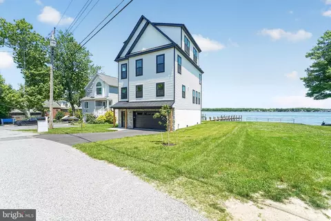 Exterior - 4602 Todd Point Ln, Sparrows Point, MD 21219 photo 7 of 10