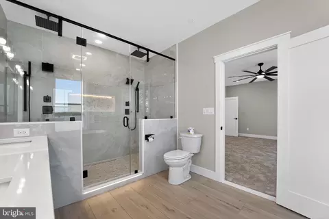 Entry Way - 4602 Todd Point Ln, Sparrows Point, MD 21219 photo 3 of 5