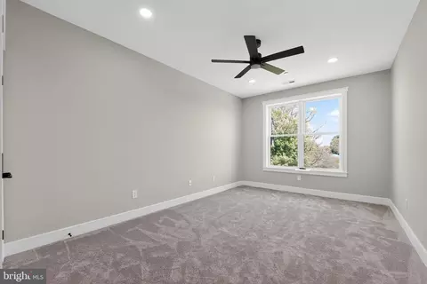 Bedroom - 4602 Todd Point Ln, Sparrows Point, MD 21219 photo 4 of 8