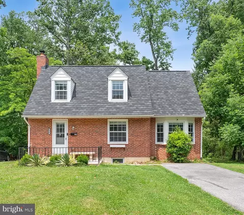 912 Adana Rd, Pikesville, MD 21208