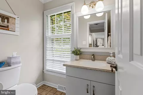 Bath - 13608 Royal Crest Rd, Phoenix, MD 21131 photo 1 of 7