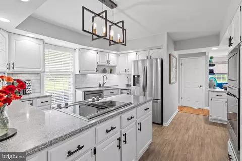 Kitchen - 13608 Royal Crest Rd, Phoenix, MD 21131 photo 2 of 4
