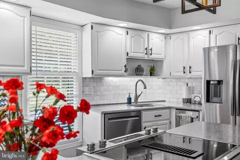Kitchen - 13608 Royal Crest Rd, Phoenix, MD 21131 photo 1 of 4