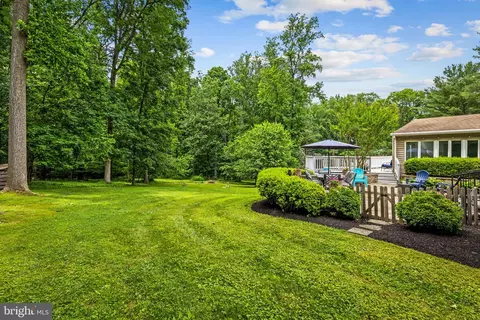 Exterior - 13608 Royal Crest Rd, Phoenix, MD 21131 photo 14 of 18