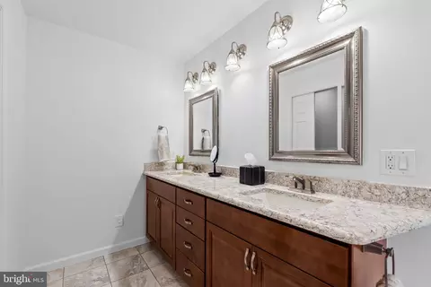 Entry Way - 13608 Royal Crest Rd, Phoenix, MD 21131 photo 5 of 5
