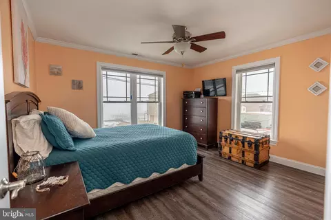 Bedroom - 9031 Hinton Ave, Sparrows Point, MD 21219 photo 1 of 3